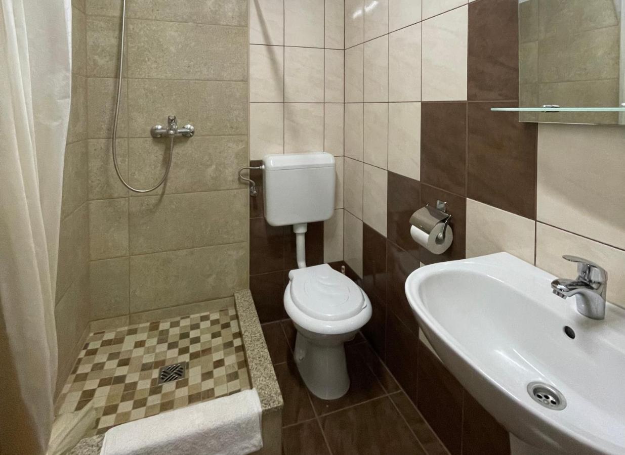 Pensiunea Aby Sovata Ngoại thất bức ảnh